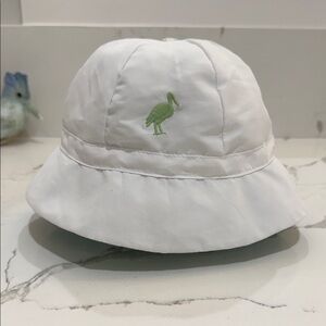 TBBC Bucket Hat in Worth Avenue White with Green/Teal/White Flip Size M (9-24M)